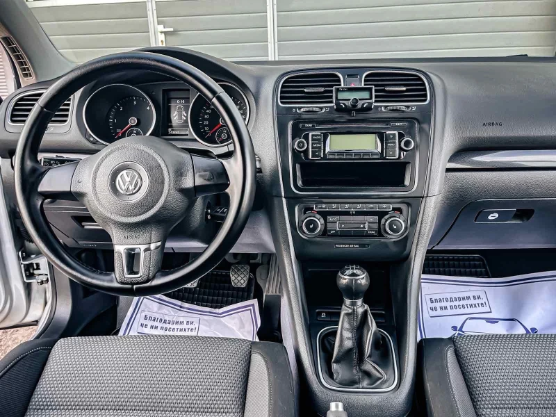 VW Golf 1.6 тди, снимка 3 - Автомобили и джипове - 52287524