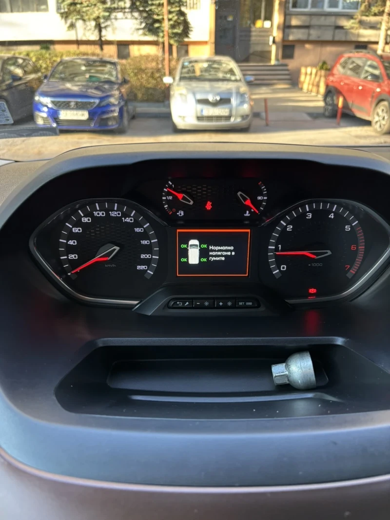 Peugeot Rifter GT line, снимка 10 - Автомобили и джипове - 52711176