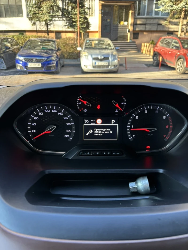 Peugeot Rifter GT line, снимка 9 - Автомобили и джипове - 52711176