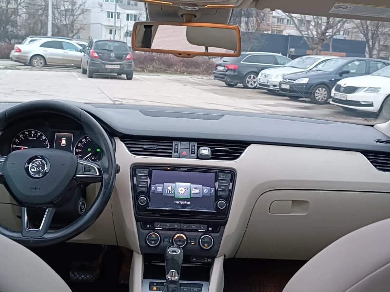 Skoda Octavia 2.0/150/DSG/PANO/NAVI/CANYON/LED/Кожа, снимка 9 - Автомобили и джипове - 53224307