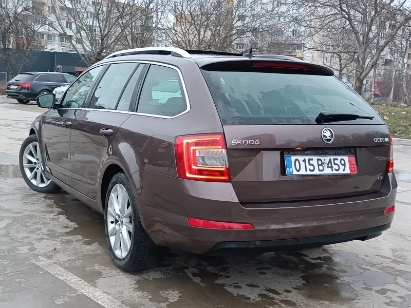 Skoda Octavia 2.0/150/DSG/PANO/NAVI/CANYON/LED/Кожа, снимка 4 - Автомобили и джипове - 53224307