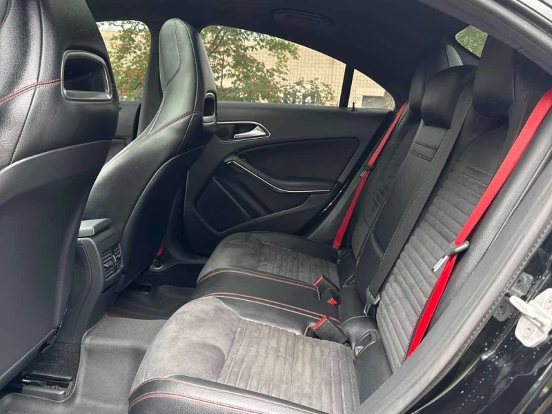 Mercedes-Benz CLA 45 AMG * CARFAX * ЦЕНА ДО БГ, снимка 12 - Автомобили и джипове - 53509057