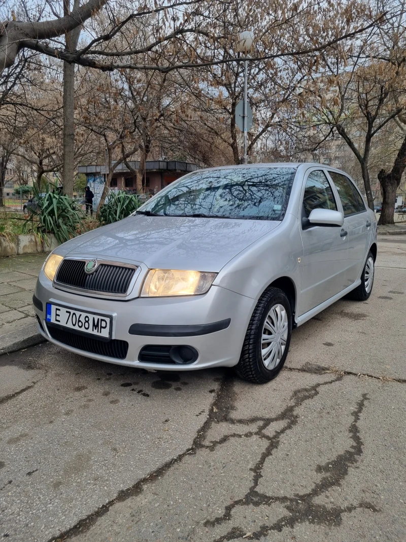 Skoda Fabia Газ Бензин - Фабрична, снимка 2 - Автомобили и джипове - 53599346