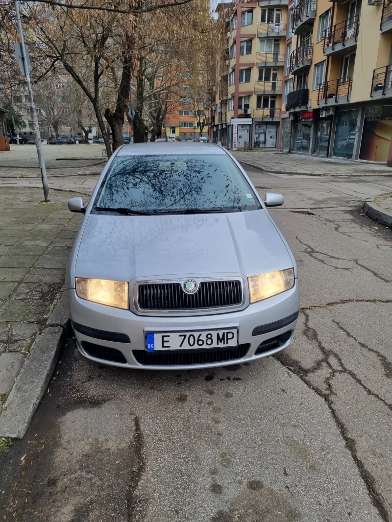 Skoda Fabia Газ Бензин - Фабрична, снимка 3 - Автомобили и джипове - 53599346
