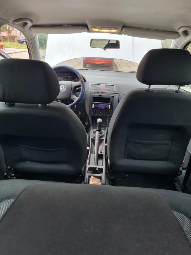 Skoda Fabia Газ Бензин - Фабрична, снимка 10 - Автомобили и джипове - 53599346