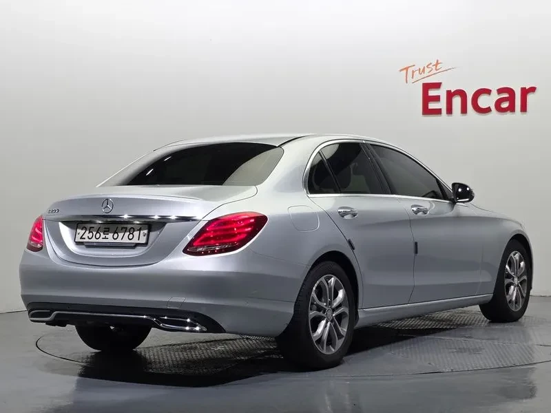 Mercedes-Benz C 200 САМО 30% АВАНС, снимка 2 - Автомобили и джипове - 56064895