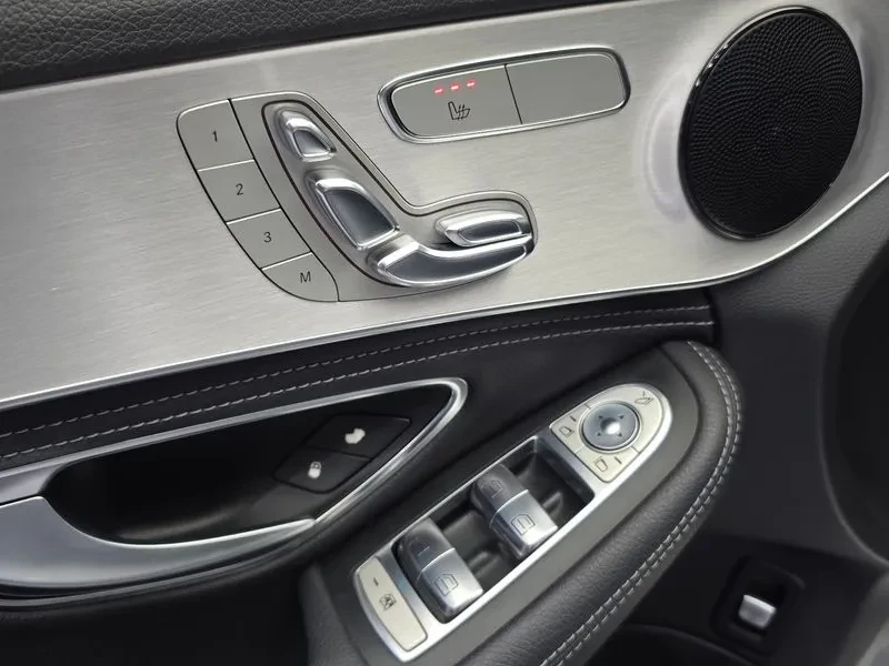 Mercedes-Benz C 200 САМО 30% АВАНС, снимка 13 - Автомобили и джипове - 56064895