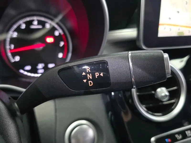 Mercedes-Benz C 200 САМО 30% АВАНС, снимка 9 - Автомобили и джипове - 56064895