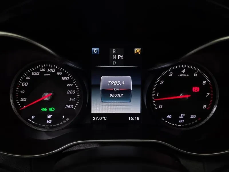Mercedes-Benz C 200 САМО 30% АВАНС, снимка 8 - Автомобили и джипове - 56064895