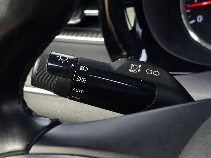 Kia K5  2.0 Lpi Standard, снимка 17 - Автомобили и джипове - 56594202