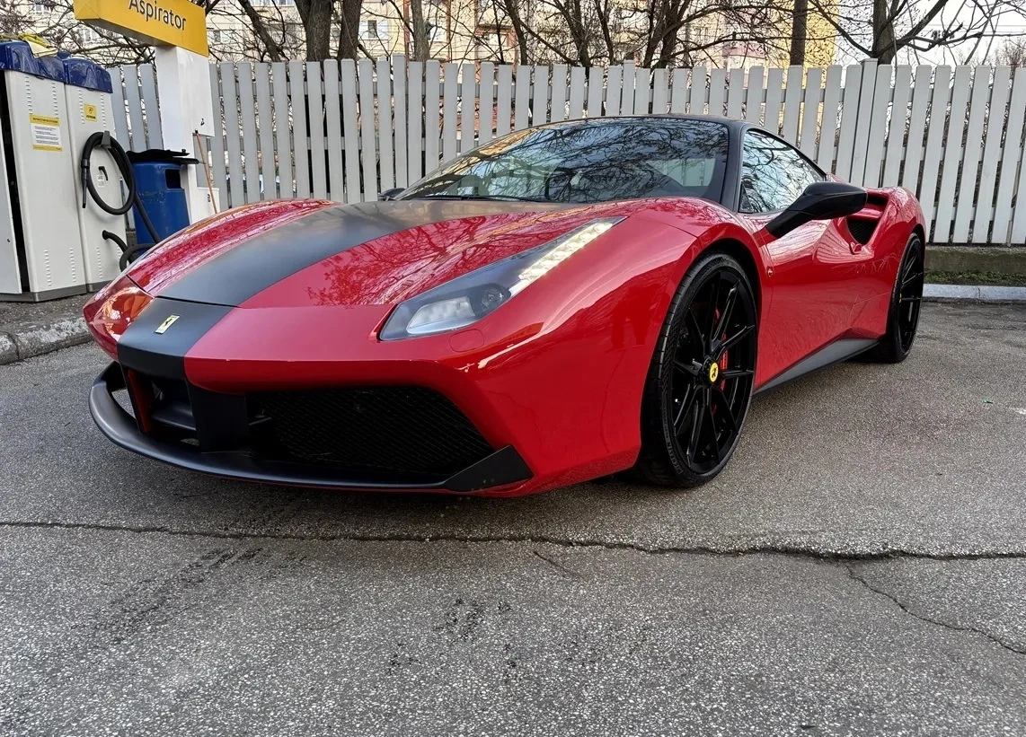 Ferrari 488 GTB, снимка 1