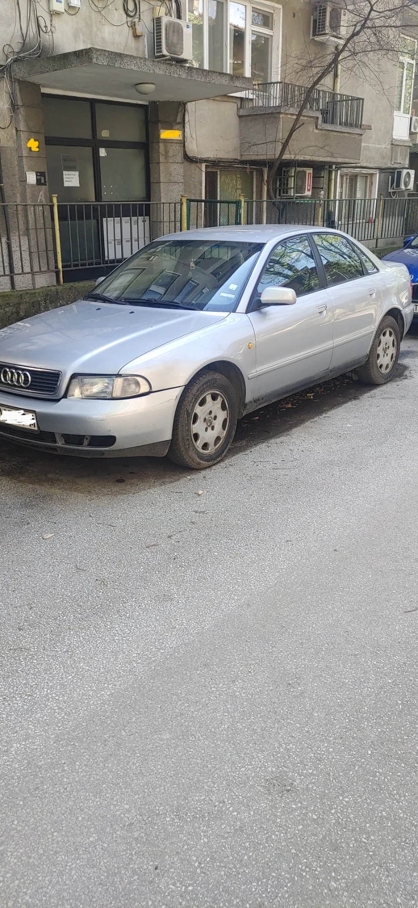 Audi A4 1.8бенИстински!  182110 км.   Топ сьстояние!      - изображение 3