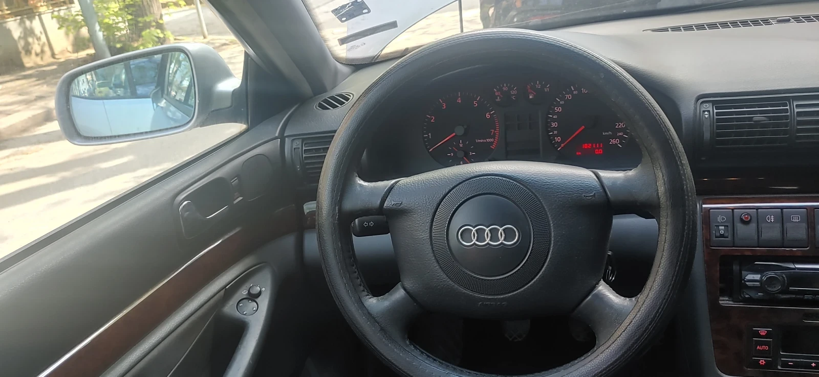 Audi A4 1.8бенИстински!  182110 км.   Топ сьстояние!      - изображение 5