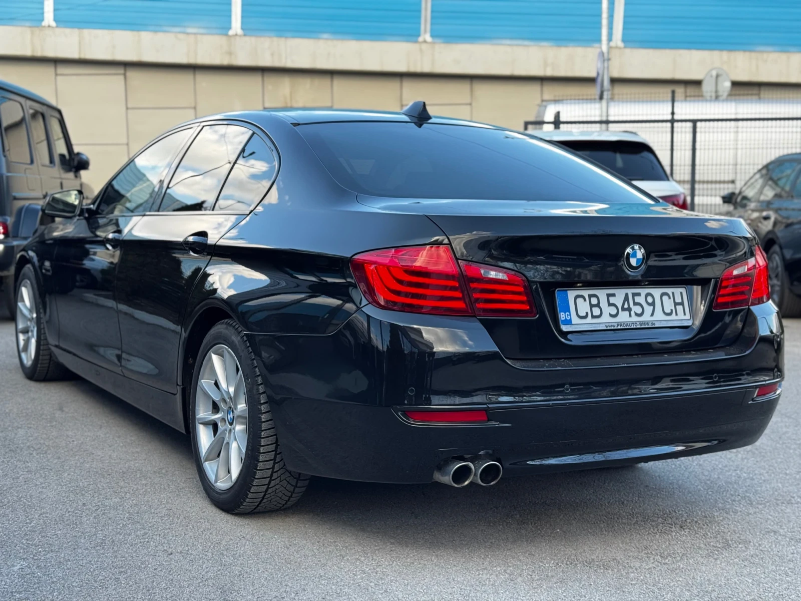 BMW 530 d xDrive LED PANO Softclose Keyless Distronic - изображение 6