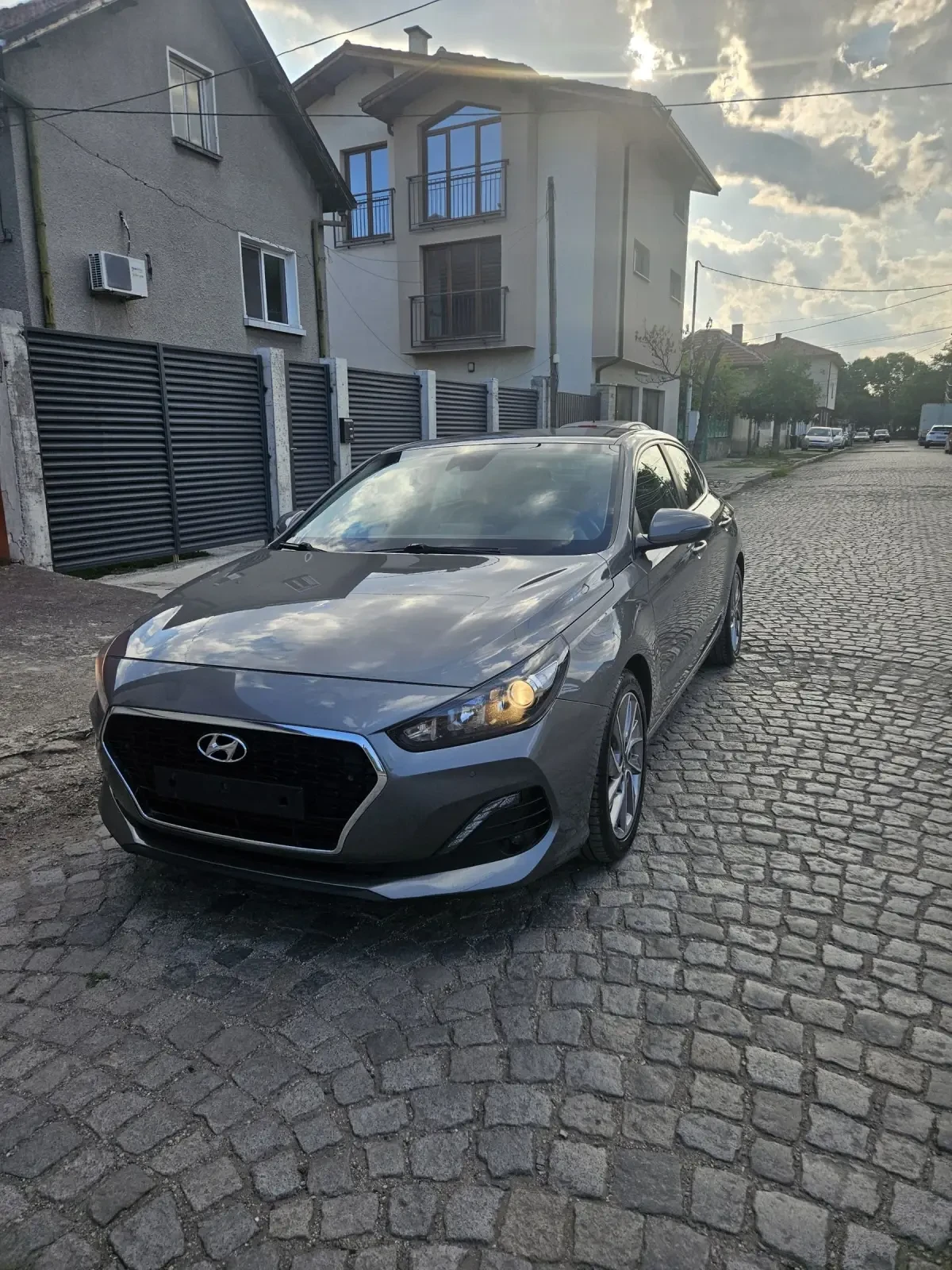 Hyundai I30 1.4 T-GDI Fastback | Mobile.bg   1