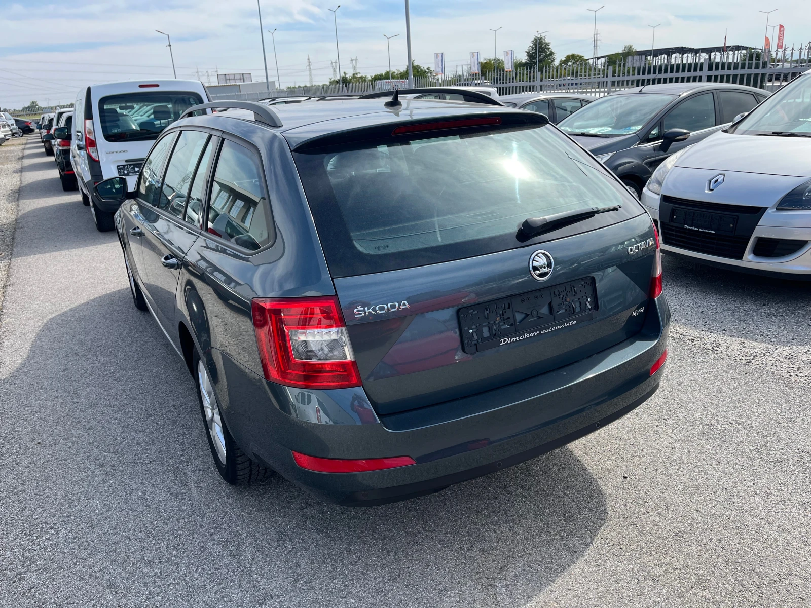 Skoda Octavia 1.6 TDI 110k.c - изображение 4
