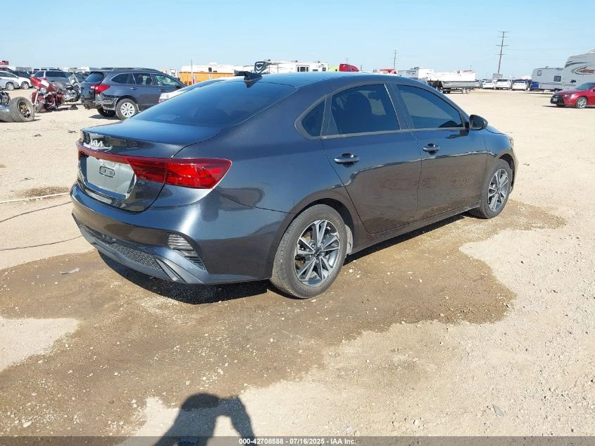 Kia Forte 2.0L I-4 DOHC, VVT, 147HP Front Wheel Drive | Mobile.bg   9