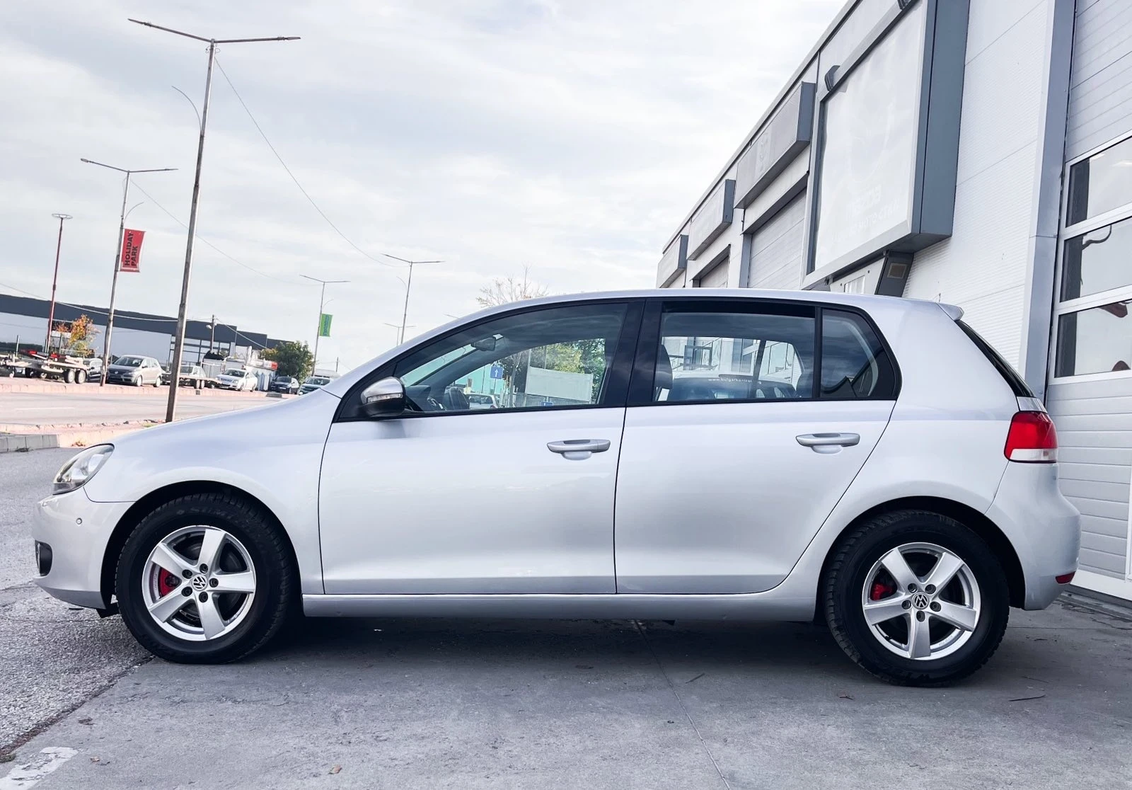 VW Golf 1.6  | Mobile.bg   15