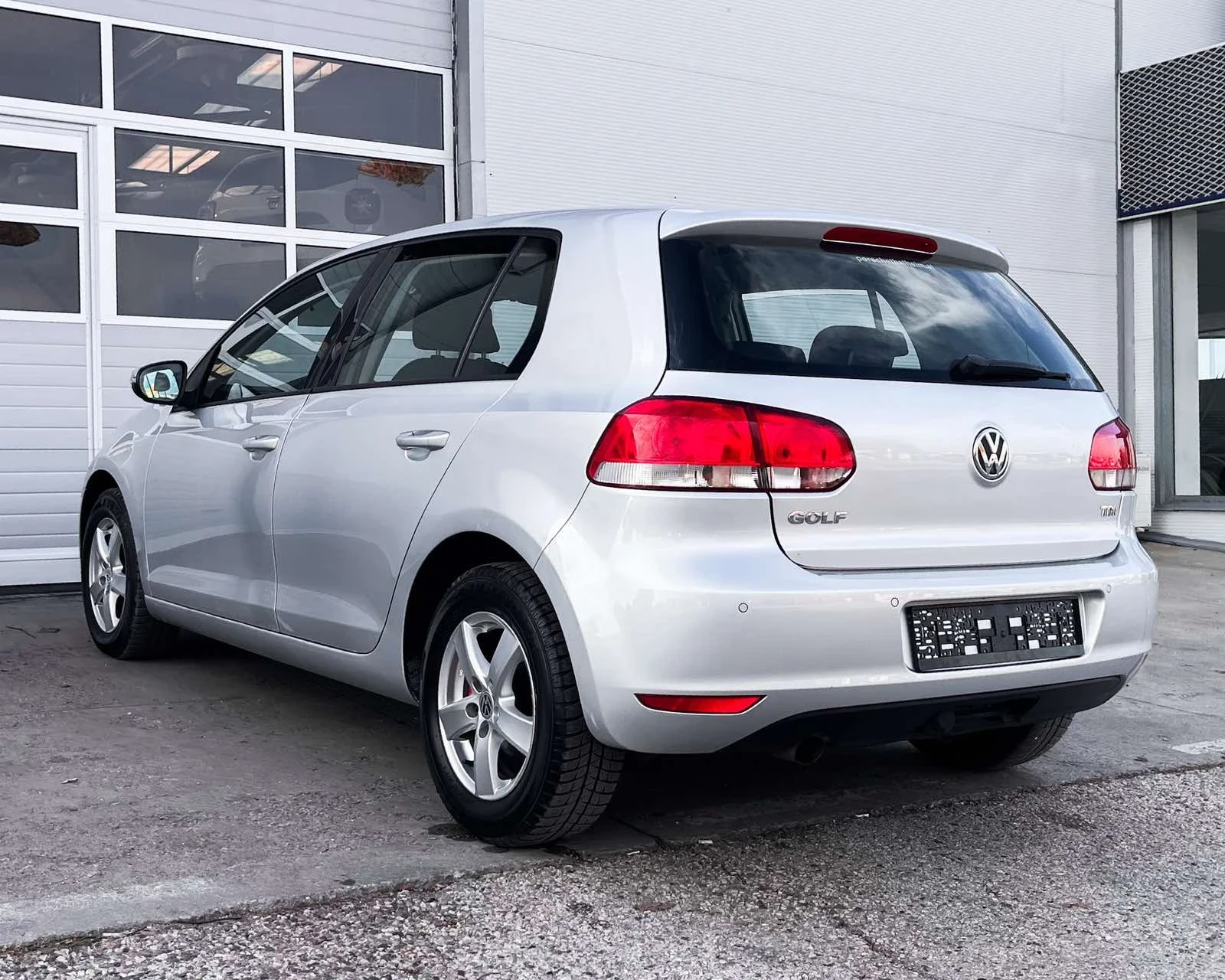 VW Golf 1.6  | Mobile.bg   2