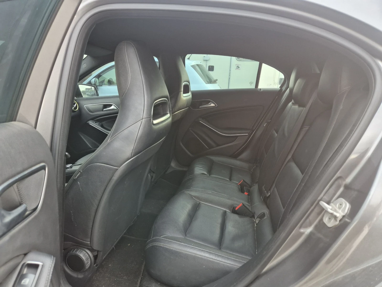 Mercedes-Benz A 200 2.0-CDI - изображение 3