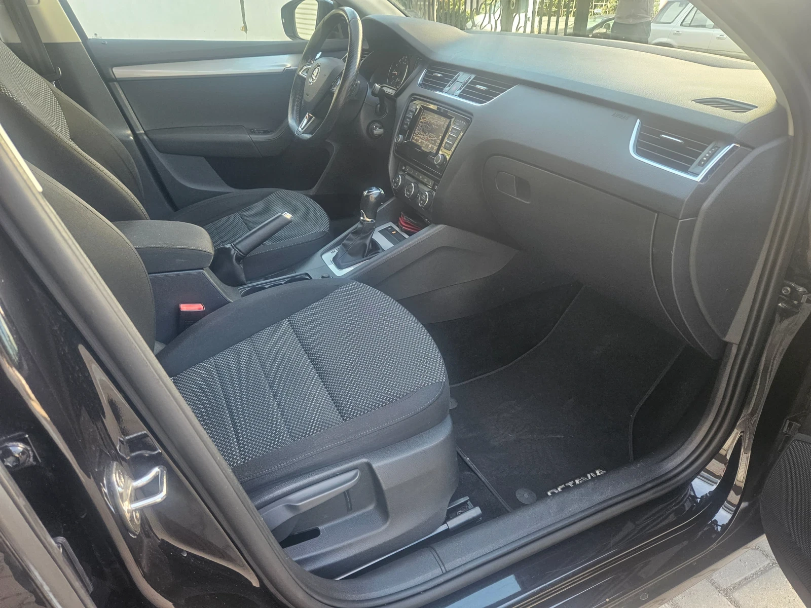 Skoda Octavia 2.0 150 �.�. DSG | Mobile.bg � ����������� 8