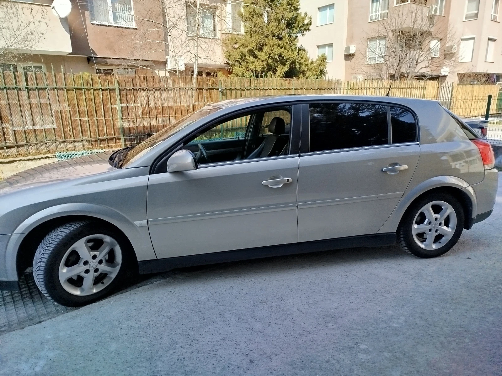Opel Signum 22, снимка 4 - Автомобили и джипове - 53745379