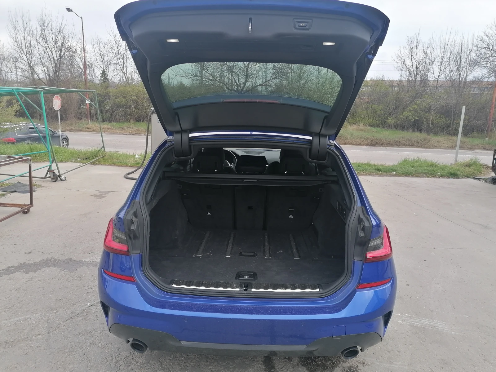 BMW 320  Xdrive, mild hybrid M paket, снимка 11 - Автомобили и джипове - 53892954