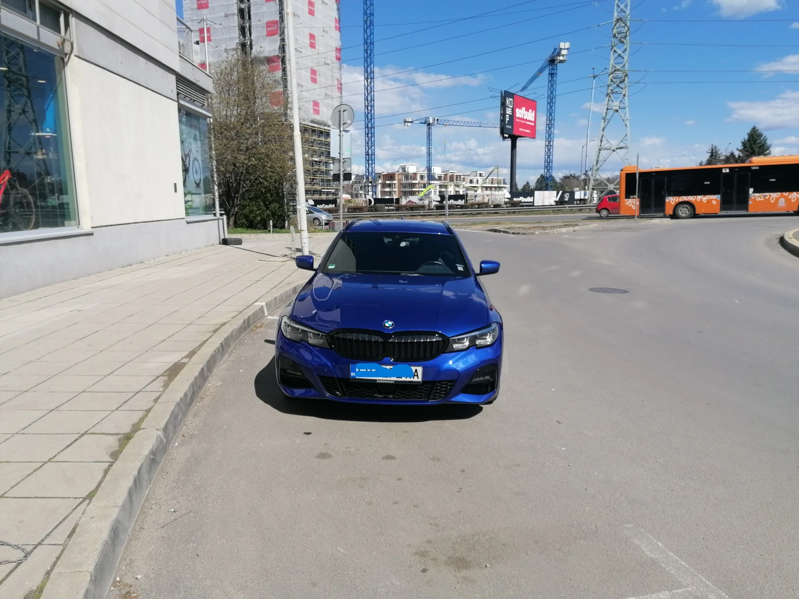 BMW 320  Xdrive, mild hybrid M paket, снимка 14 - Автомобили и джипове - 53892954