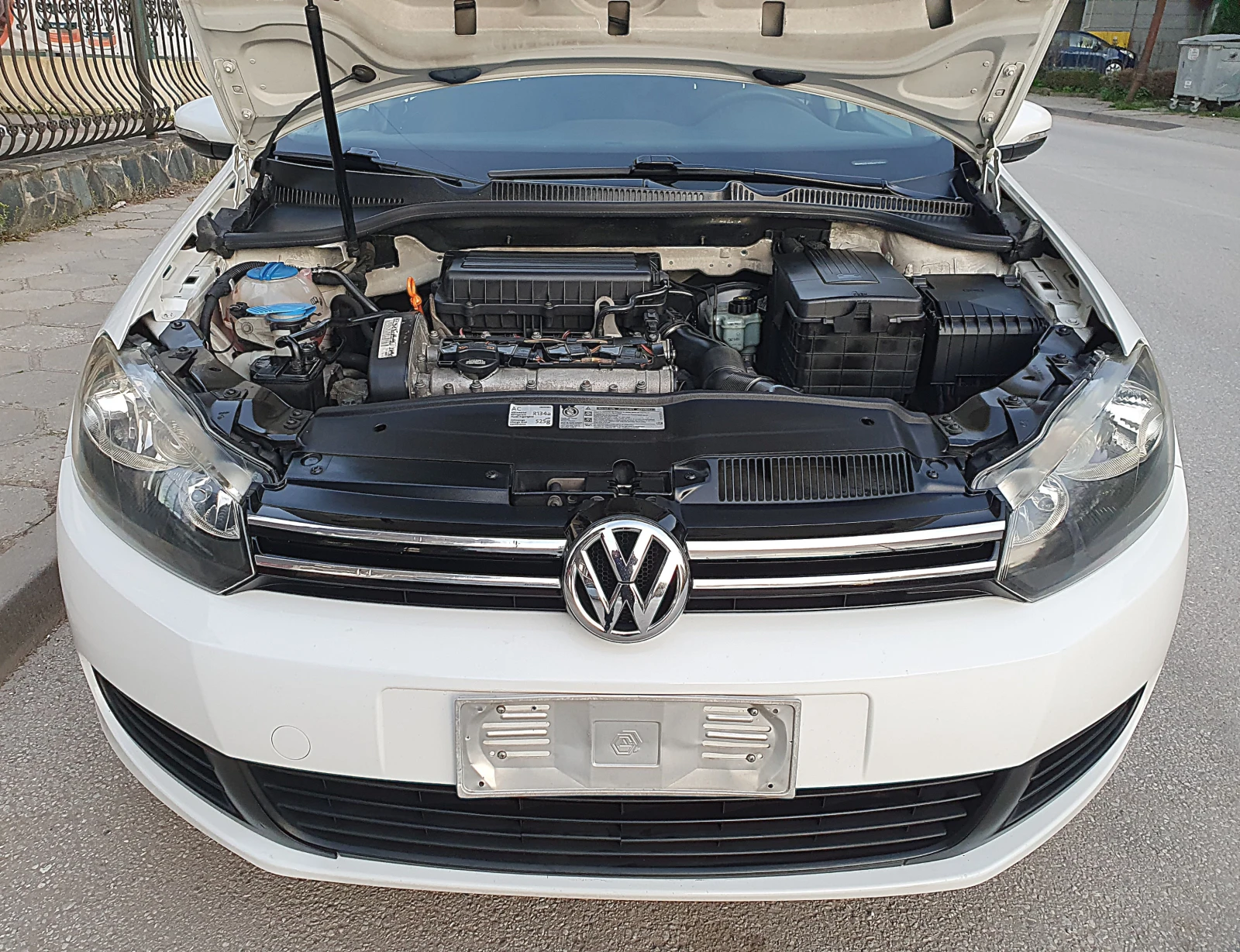 VW Golf 1.4i - 80k.s. Evro 5A, снимка 8 - Автомобили и джипове - 54117726