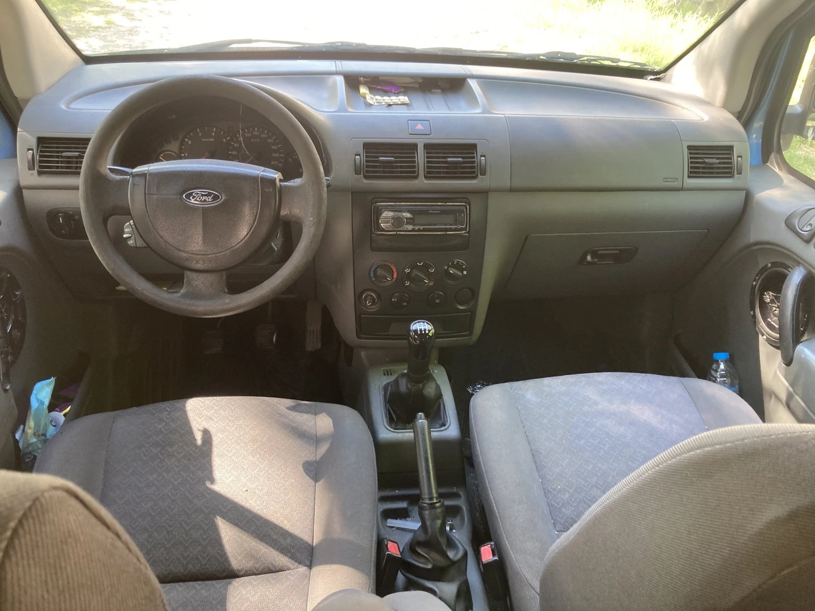 Ford Tourneo Connect 1.7D, снимка 10 - Автомобили и джипове - 54590030
