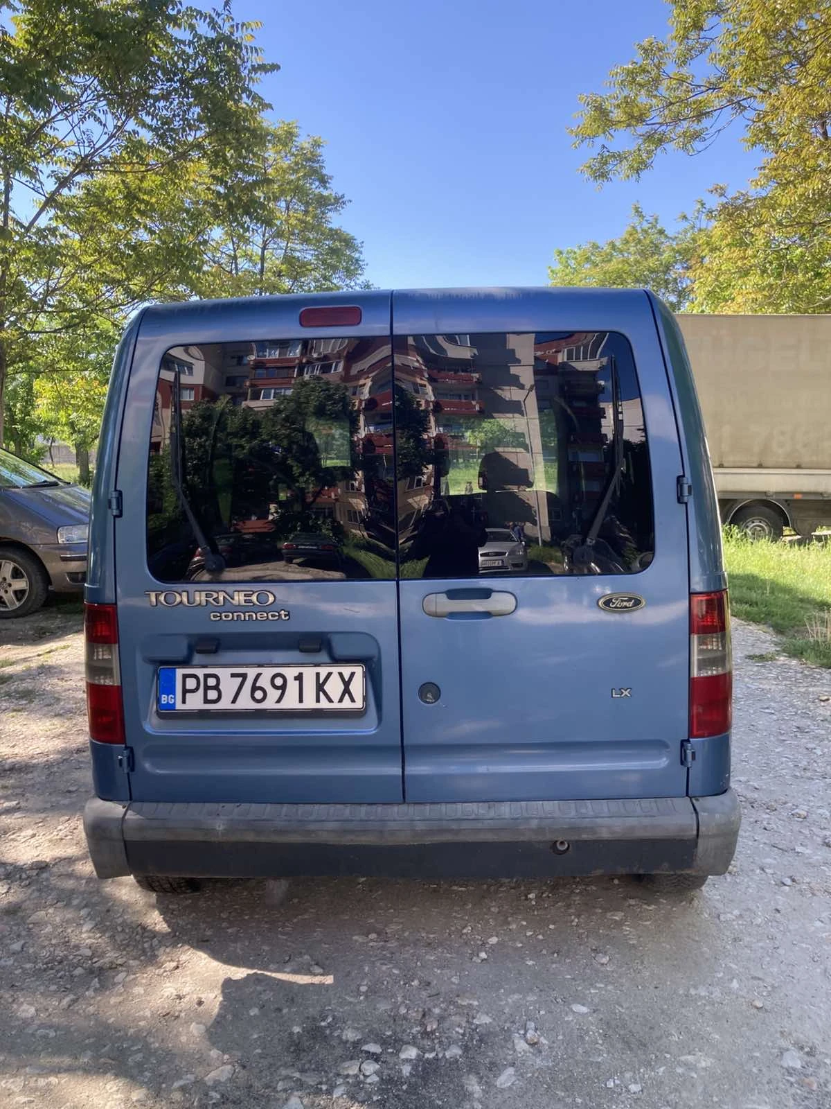 Ford Tourneo Connect 1.7D, снимка 3 - Автомобили и джипове - 54590030