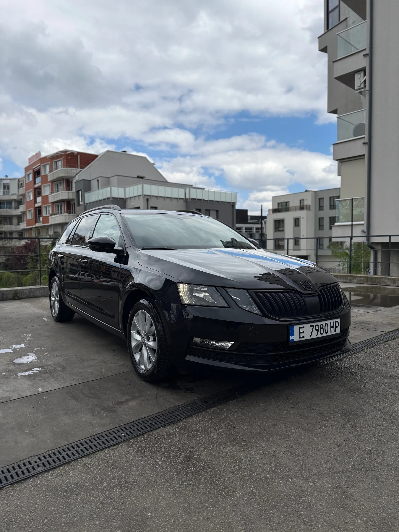 Skoda Octavia 1.5 CNG АВТОМАТ ГОТОВ ЛИЗИНГ, снимка 2 - Автомобили и джипове - 54634848