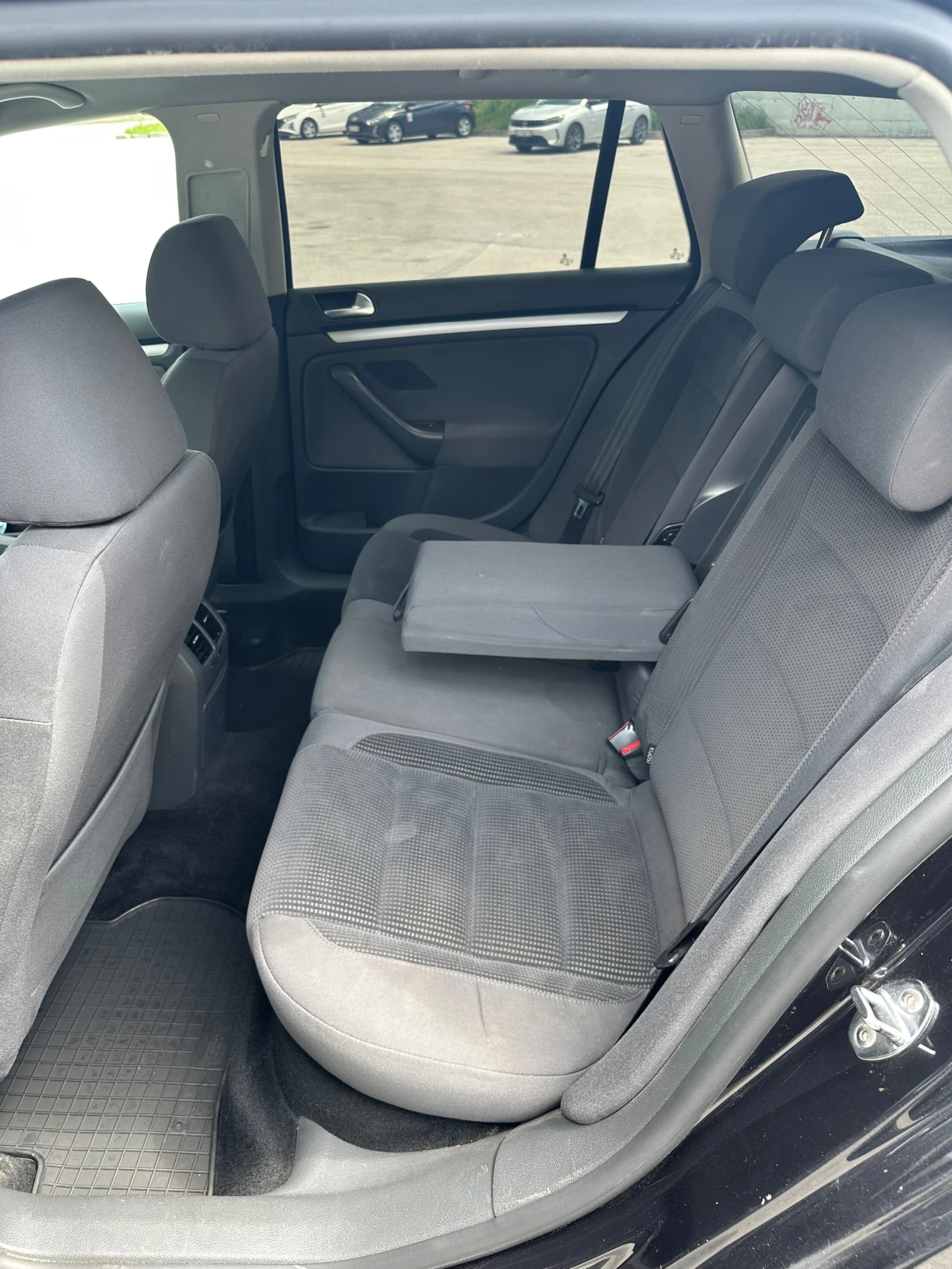 VW Golf Variant 1.9TDI, снимка 11 - Автомобили и джипове - 54663829