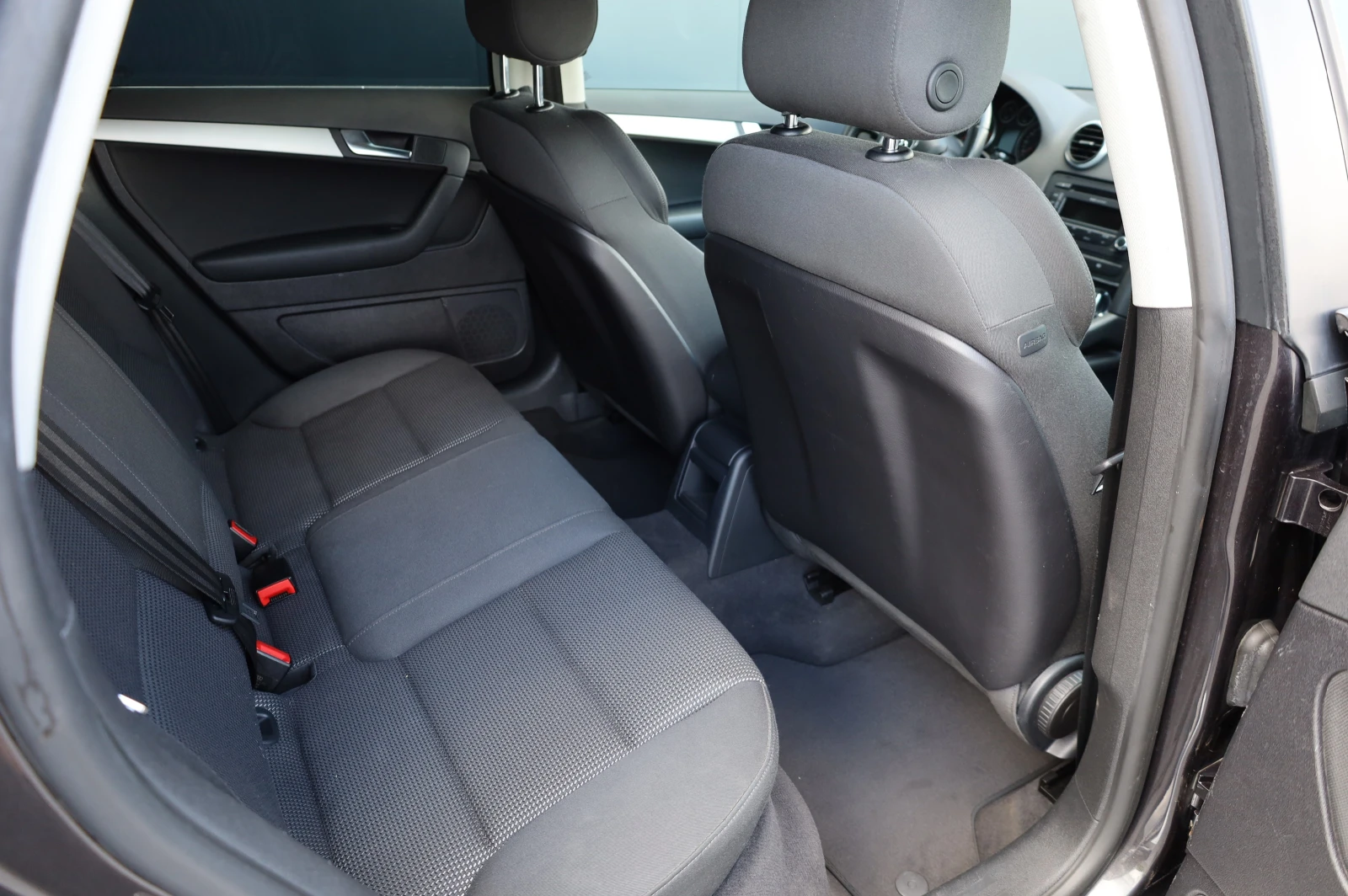 Audi A3 FACELIFT* 2.0TDI-170P.S* BOSE* LED LIGHTS* , снимка 14 - Автомобили и джипове - 54978878