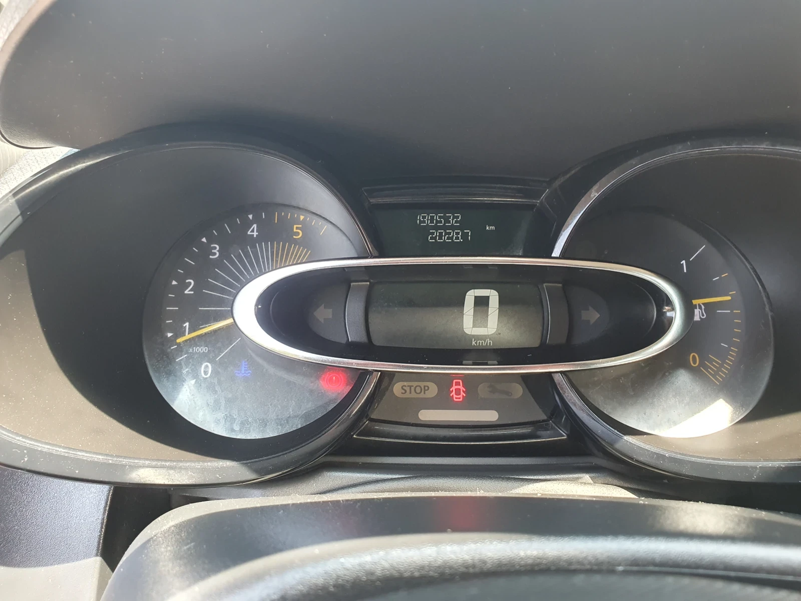 Renault Clio, снимка 4 - Автомобили и джипове - 55386306