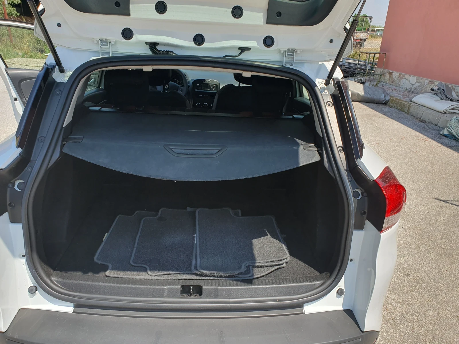 Renault Clio, снимка 2 - Автомобили и джипове - 55386306