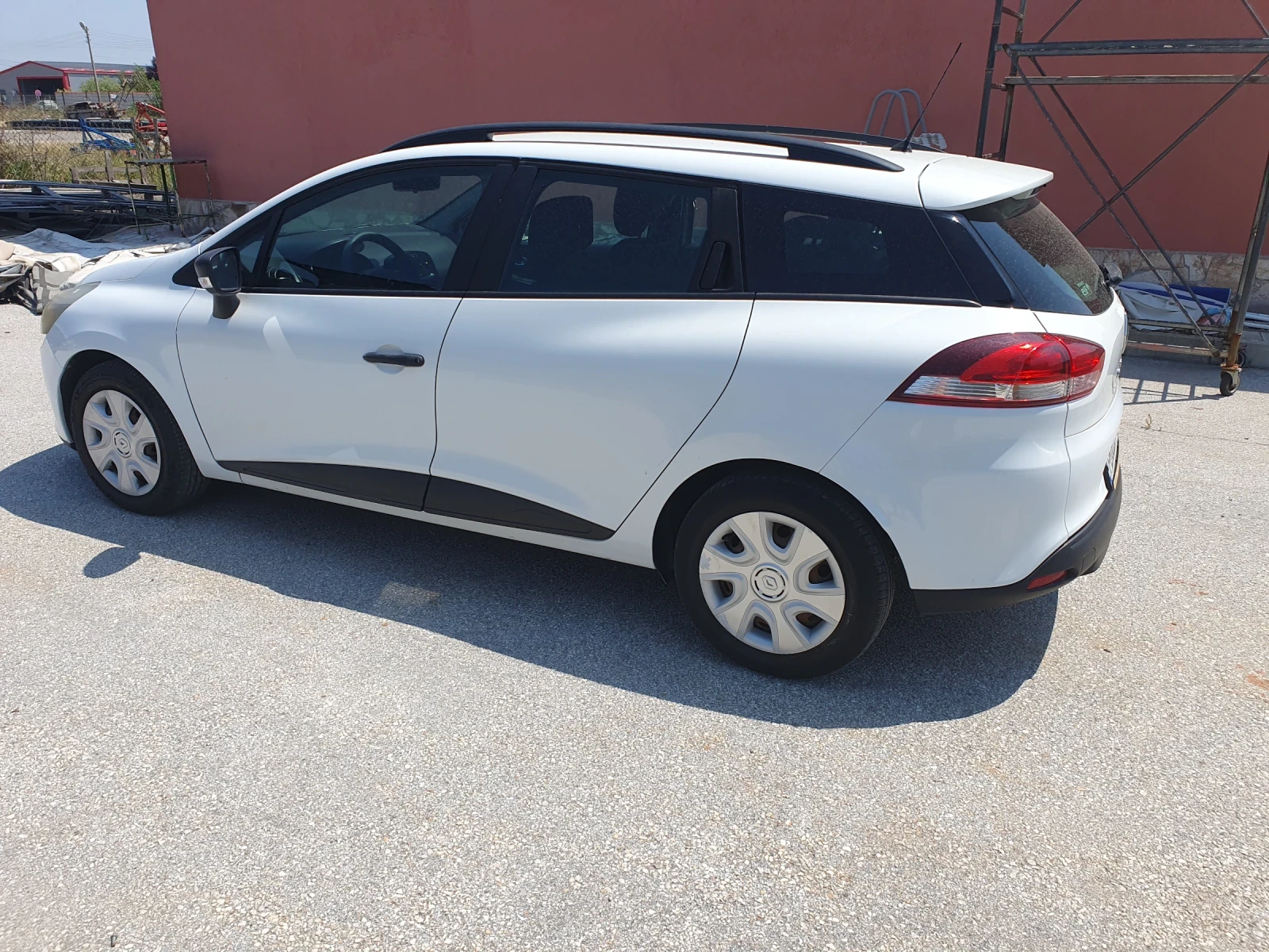 Renault Clio, снимка 6 - Автомобили и джипове - 55386306