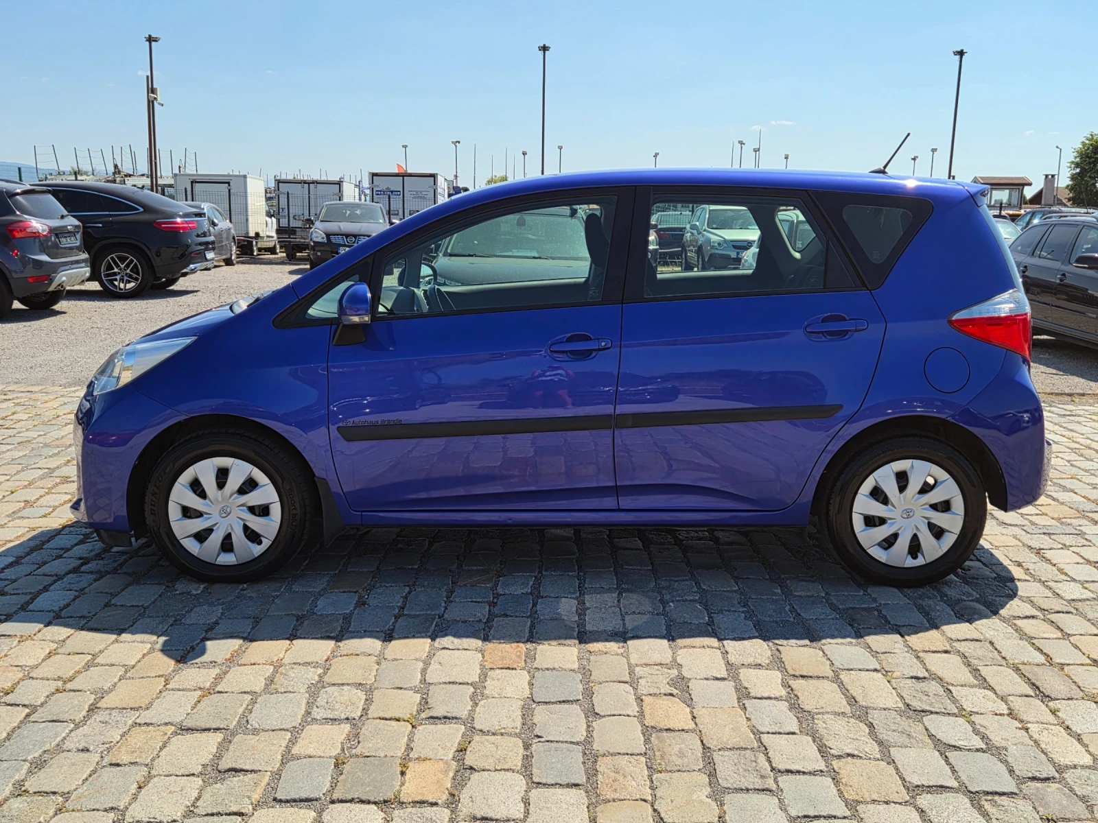 Toyota Verso S 1.33i 99кс ЕВРО 5 КАМЕРА РЕАЛНИ КИЛОМЕТРИ, снимка 4 - Автомобили и джипове - 55619427