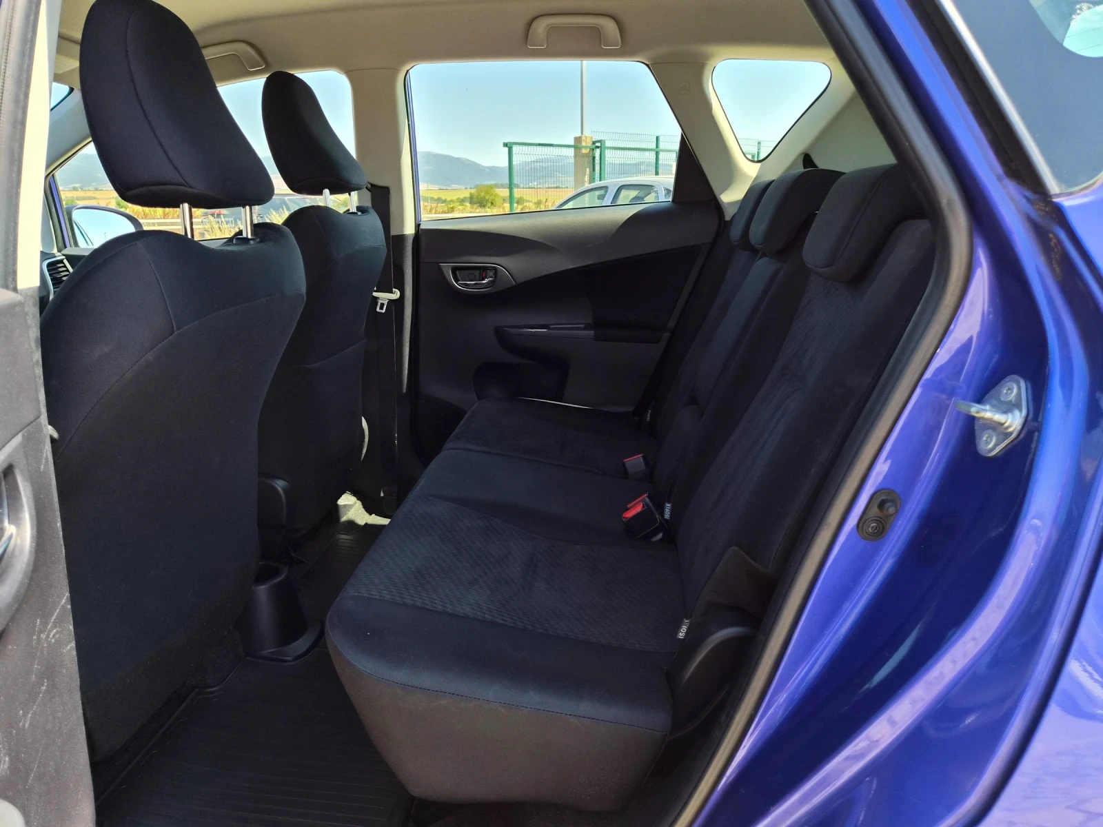 Toyota Verso S 1.33i 99кс ЕВРО 5 КАМЕРА РЕАЛНИ КИЛОМЕТРИ, снимка 17 - Автомобили и джипове - 55619427