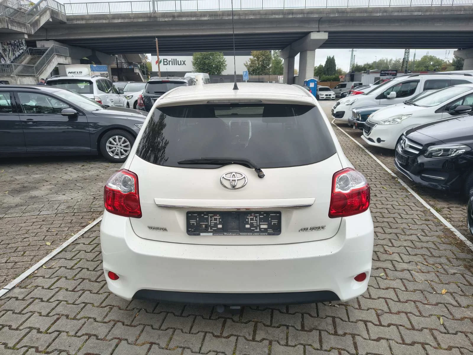 Toyota Auris 1.6 FACELIFT, снимка 4 - Автомобили и джипове - 56336005