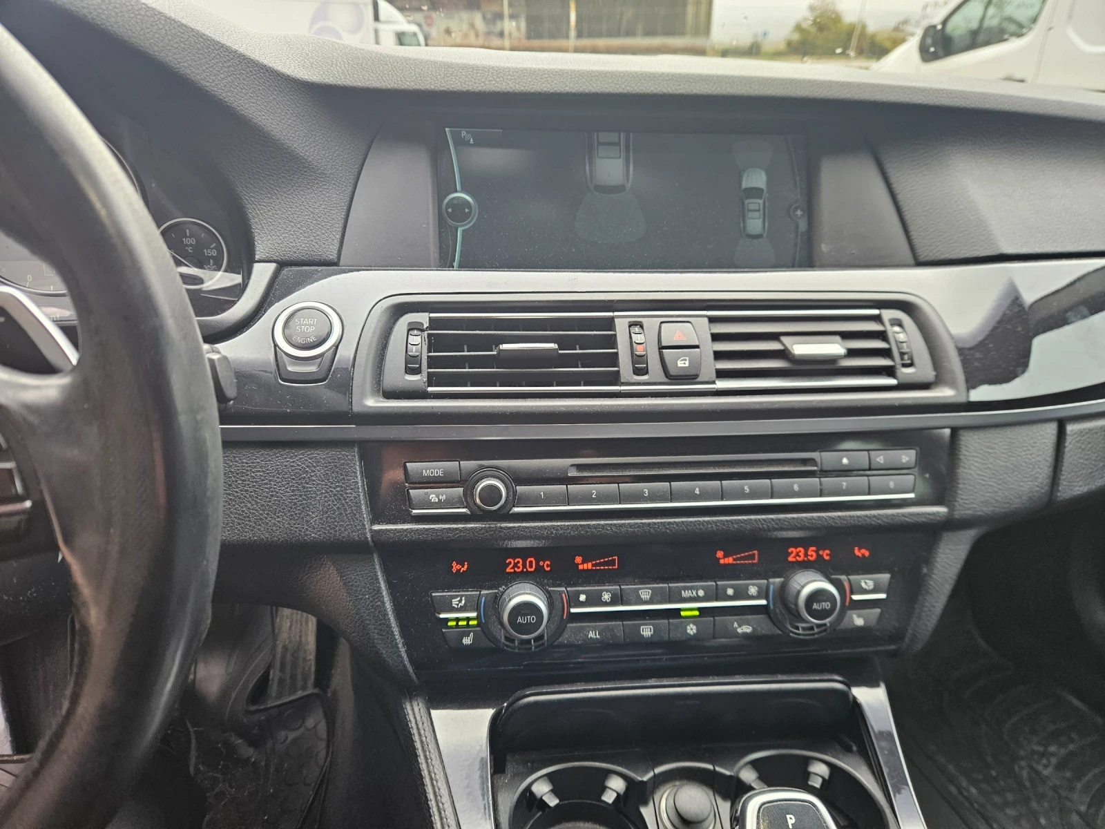 BMW 520 2.0184 кс М-pak, снимка 11 - Автомобили и джипове - 56601944