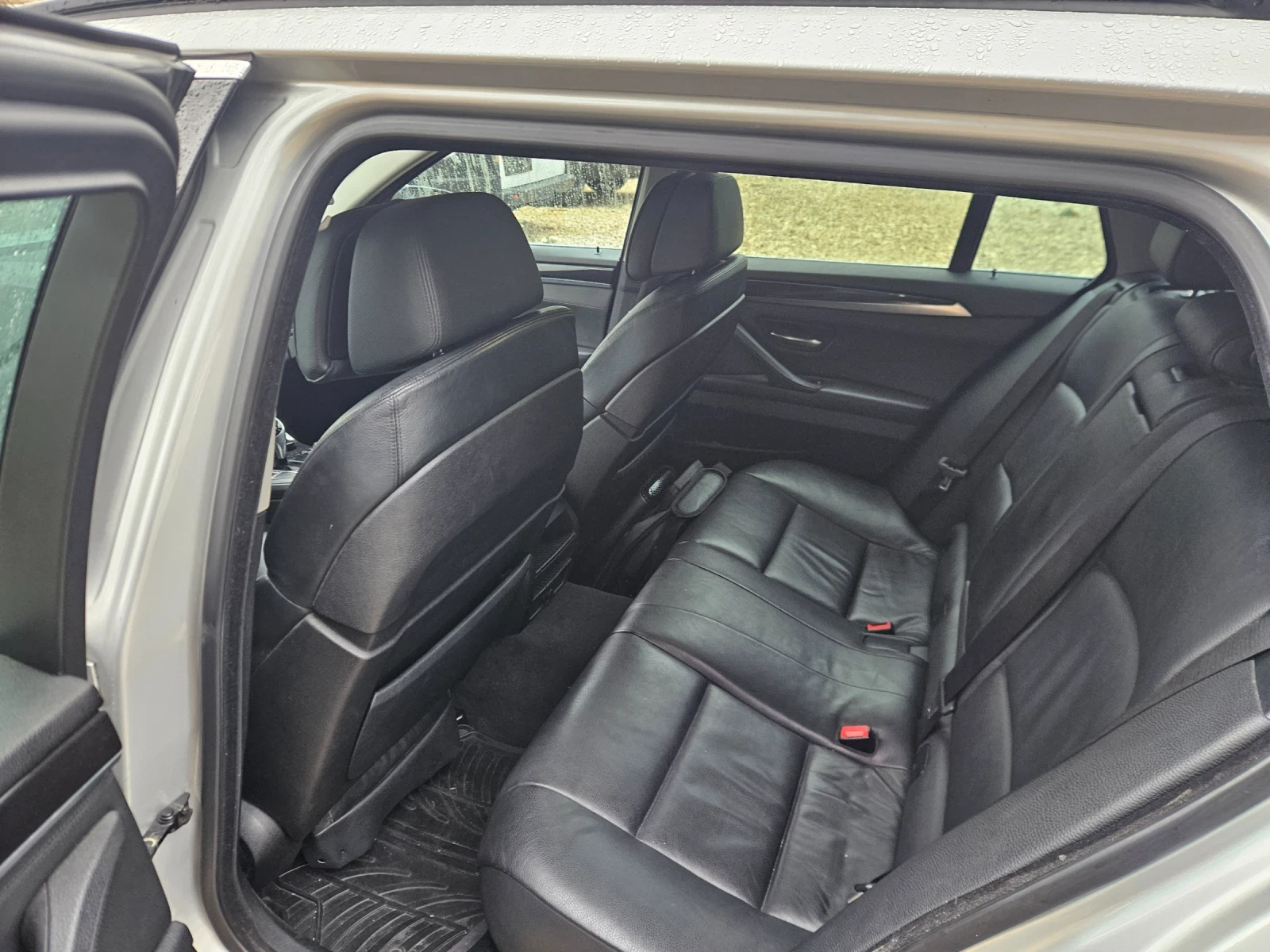 BMW 520 2.0184 кс М-pak, снимка 7 - Автомобили и джипове - 56601944