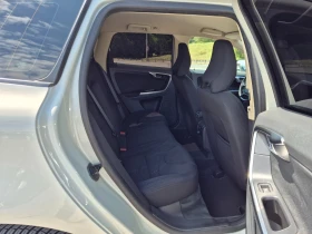 Volvo XC60 2.4d D4 AWD, снимка 10