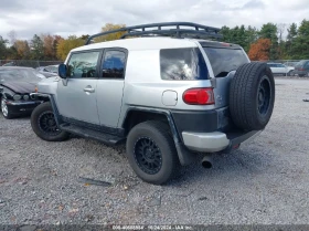 Toyota Fj cruiser 2011 Toyota FJ Cruiser wRear Doors, снимка 2