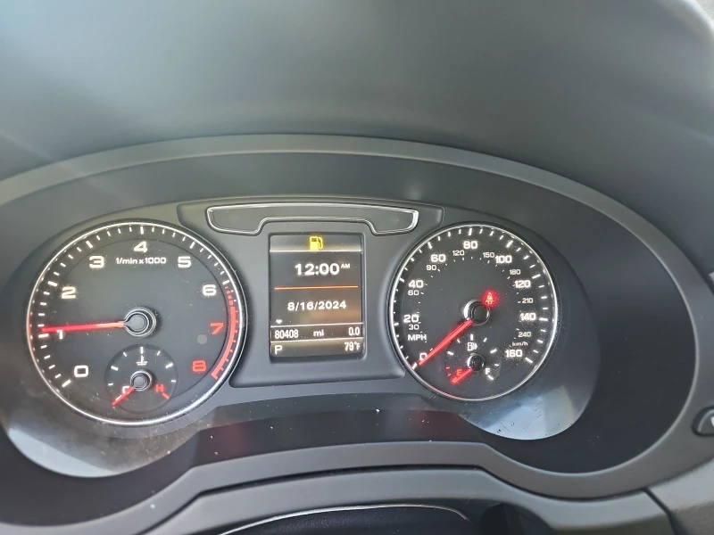 Audi Q3 2.0T* подгряване* keyless* , снимка 7 - Автомобили и джипове - 47336145