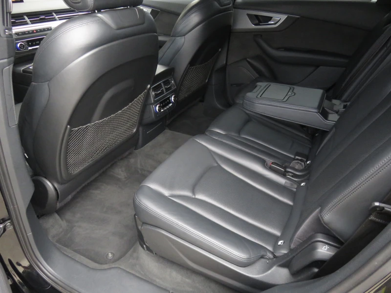 Audi SQ7 4.0 TDI Quattro, снимка 14 - Автомобили и джипове - 51255581