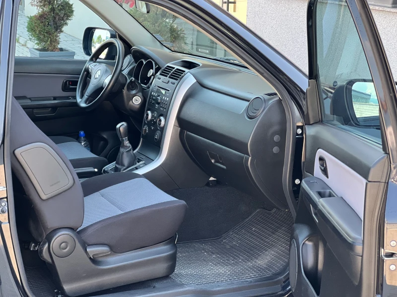 Suzuki Grand vitara 1.9 DDIS, снимка 9 - Автомобили и джипове - 52587678