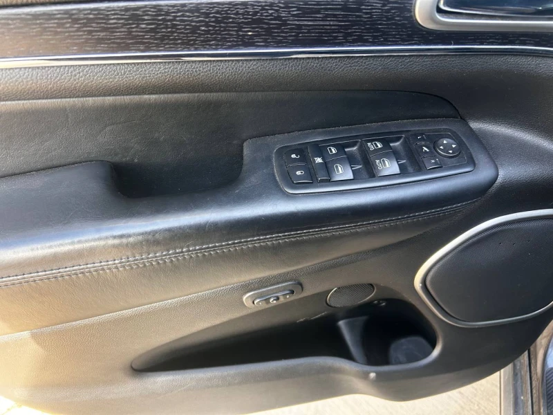 Jeep Grand cherokee 5.7 SUMMIT Наличен, снимка 10 - Автомобили и джипове - 52827380
