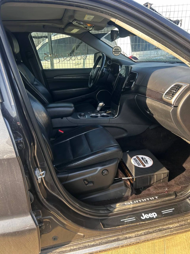 Jeep Grand cherokee 5.7 SUMMIT Наличен, снимка 5 - Автомобили и джипове - 52827380