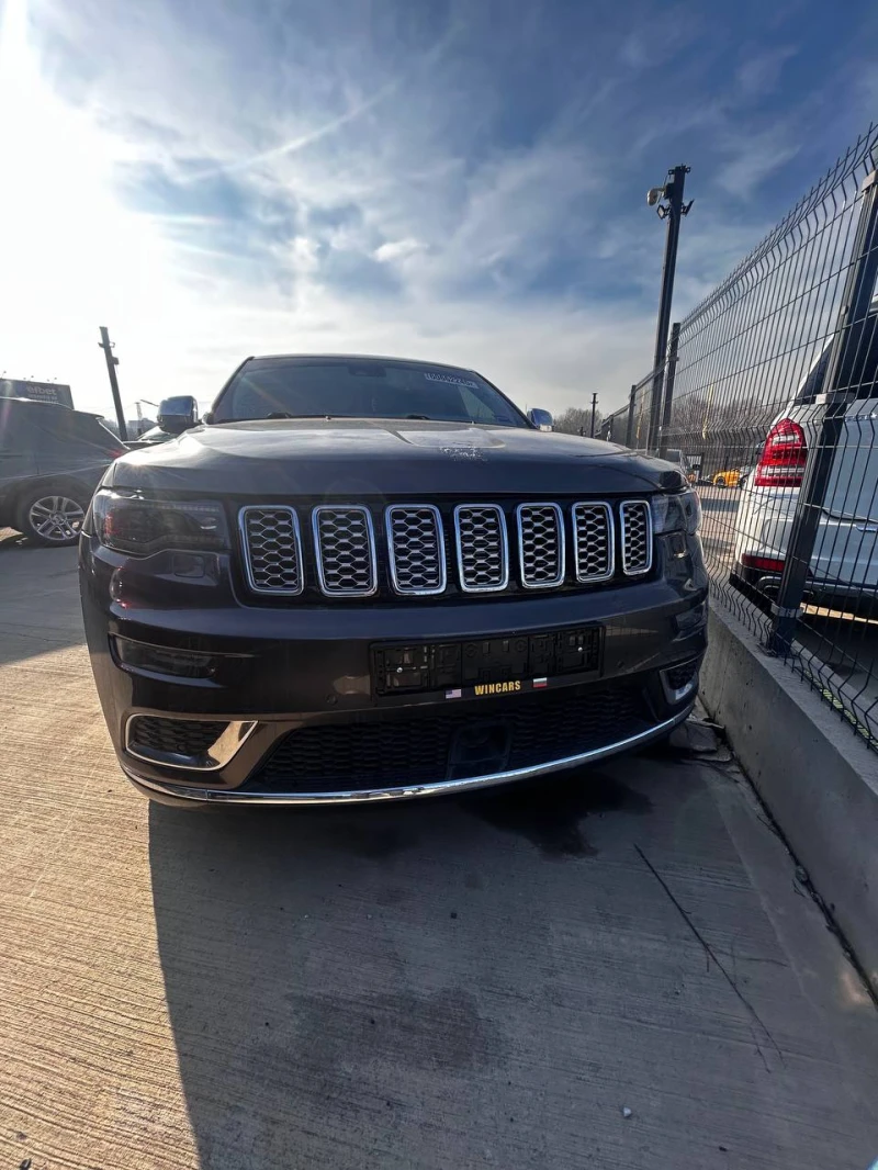 Jeep Grand cherokee 5.7 SUMMIT Наличен, снимка 2 - Автомобили и джипове - 52827380